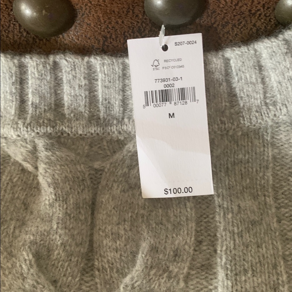 Banana Republic Light Gray Cable Knit Sweater SZ M - Picture 8 of 10